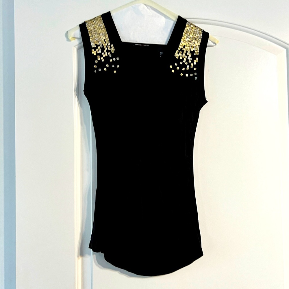 New York & Company Sleeveless Top Women XS Black Excellent Sequin Shoulder Glam